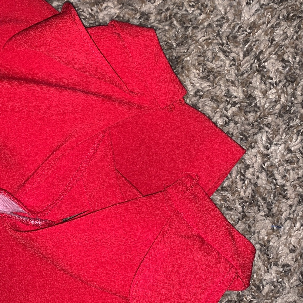 Red Cold Shoulder Dress - Picture 4 of 4